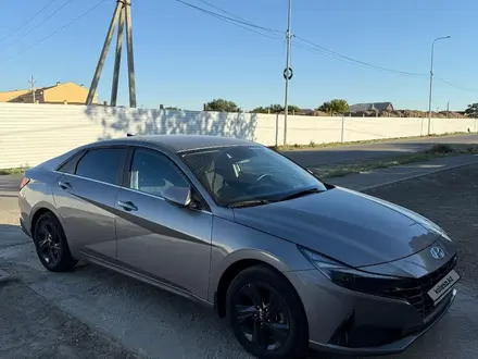 Hyundai Elantra 2023 года за 8 500 000 тг. в Атырау