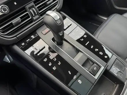 Porsche Macan 2025 года за 47 900 000 тг. в Алматы – фото 15
