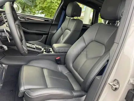 Porsche Macan 2025 года за 47 900 000 тг. в Алматы – фото 17