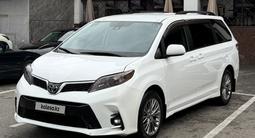 Toyota Sienna 2020 года за 16 500 000 тг. в Алматы