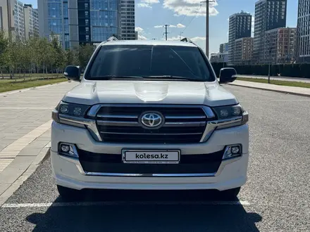 Toyota Land Cruiser 2019 года за 35 000 000 тг. в Астана – фото 2