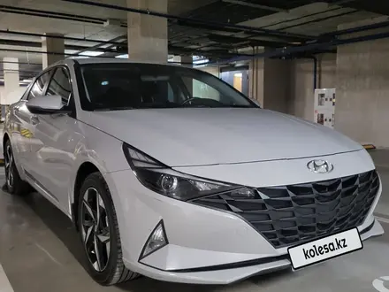 Hyundai Elantra 2023 года за 9 500 000 тг. в Астана