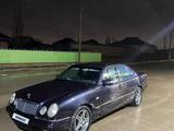 Mercedes-Benz E 320 1996 года за 2 200 000 тг. в Шымкент