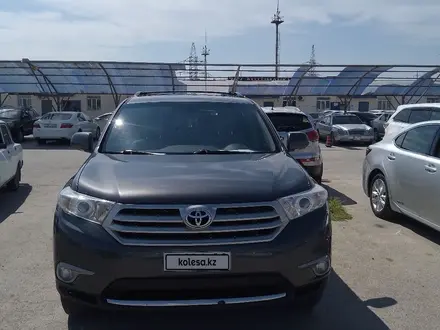 Toyota Highlander 2013 года за 10 000 000 тг. в Актау – фото 3