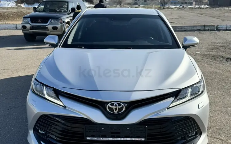 Toyota Camry 2020 года за 11 600 000 тг. в Алматы