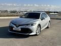 Toyota Camry 2020 года за 11 600 000 тг. в Алматы – фото 3