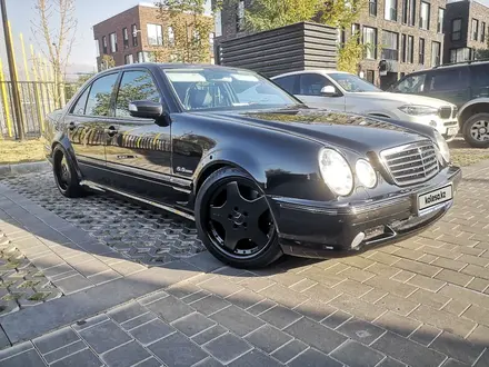 Mercedes-Benz E 55 AMG 2001 года за 5 500 000 тг. в Алматы – фото 21