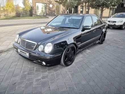 Mercedes-Benz E 55 AMG 2001 года за 5 500 000 тг. в Алматы – фото 24