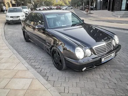 Mercedes-Benz E 55 AMG 2001 года за 5 500 000 тг. в Алматы – фото 25