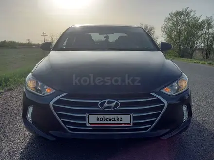 Hyundai Elantra 2018 года за 4 950 000 тг. в Уральск