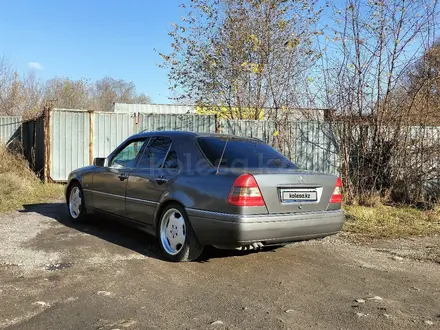 Mercedes-Benz C 220 1995 года за 4 000 000 тг. в Алматы – фото 4