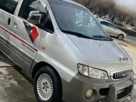 Hyundai Starex 2002 года за 2 550 000 тг. в Шымкент