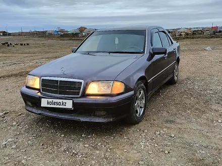 Mercedes-Benz C 180 1994 года за 1 650 000 тг. в Щучинск – фото 4