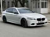 BMW 550 2011 года за 11 000 000 тг. в Атырау – фото 2