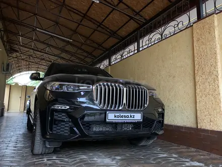 BMW X7 2019 года за 54 500 000 тг. в Алматы – фото 2