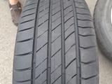 225*45*17 KUMHO за 35 000 тг. в Алматы