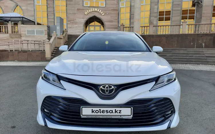 Toyota Camry 2020 года за 15 000 000 тг. в Уральск