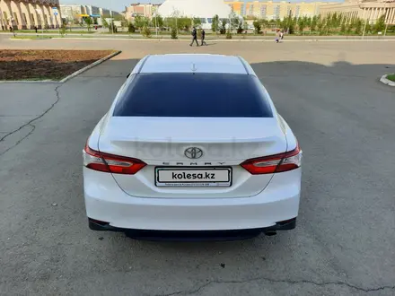Toyota Camry 2020 года за 15 000 000 тг. в Уральск – фото 6