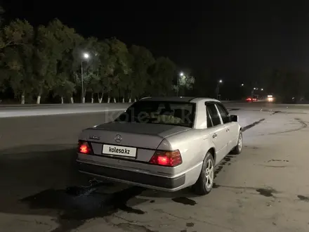 Mercedes-Benz E 230 1988 года за 1 300 000 тг. в Алматы – фото 4