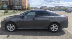 Toyota Camry 2013 годаүшін4 900 000 тг. в Актобе – фото 2