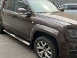 Volkswagen Amarok 2018 года за 25 000 000 тг. в Алматы – фото 3