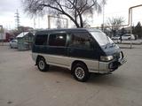 Mitsubishi Delica 1993 годаүшін1 800 000 тг. в Алматы – фото 2