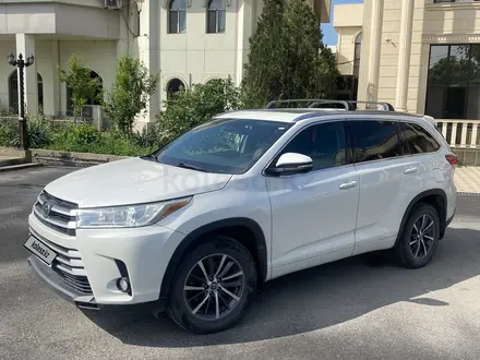 Toyota Highlander 2017 года за 17 500 000 тг. в Шымкент