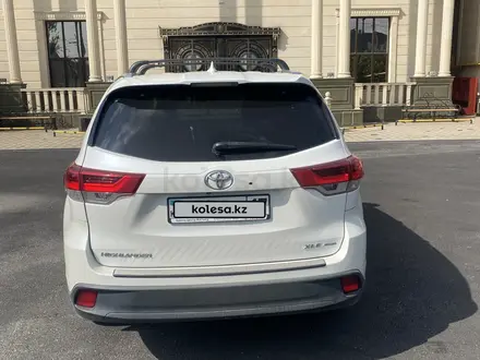 Toyota Highlander 2017 года за 17 500 000 тг. в Шымкент – фото 5