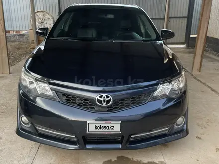 Toyota Camry 2012 года за 6 400 000 тг. в Атырау