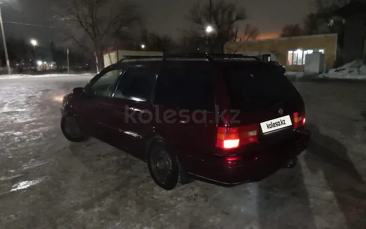 Volkswagen Passat 1995 годаүшін2 200 000 тг. в Уральск