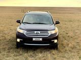Toyota Highlander 2011 года за 9 500 000 тг. в Уральск