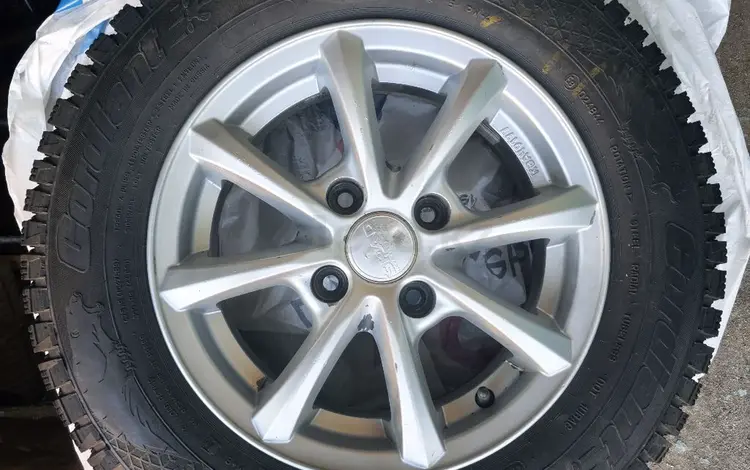 Резина зимняя Континенталь 175/70 R13, диски российские SCAD ровные 13 за 110 000 тг. в Усть-Каменогорск