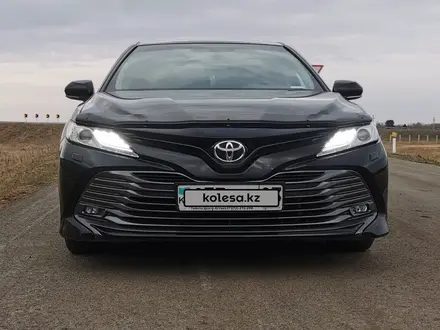 Toyota Camry 2019 года за 17 200 000 тг. в Астана