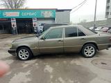 Mercedes-Benz E 220 1994 года за 2 400 000 тг. в Алматы – фото 3