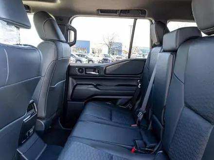 Toyota Land Cruiser Prado Luxe+ 2026 года за 48 700 000 тг. в Семей – фото 22