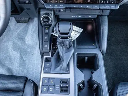 Toyota Land Cruiser Prado Luxe+ 2026 года за 48 700 000 тг. в Семей – фото 21