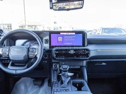 Toyota Land Cruiser Prado Luxe+ 2026 года за 48 700 000 тг. в Семей – фото 12
