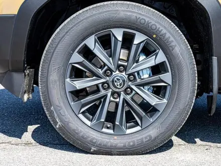 Toyota Land Cruiser Prado Luxe+ 2026 года за 48 700 000 тг. в Семей – фото 4