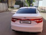 Hyundai Grandeur 2015 года за 9 600 000 тг. в Алматы – фото 2