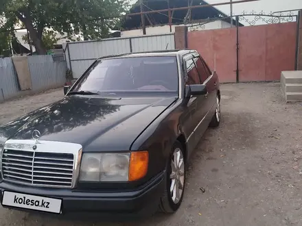 Mercedes-Benz E 230 1992 года за 2 000 000 тг. в Алматы – фото 12