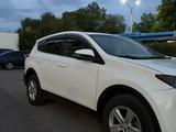 Toyota RAV4 2014 года за 10 800 000 тг. в Астана – фото 2