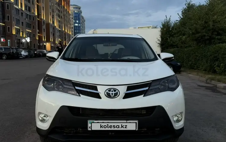 Toyota RAV4 2014 года за 10 800 000 тг. в Астана