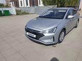 Hyundai Elantra 2019 года за 7 500 000 тг. в Актобе – фото 2