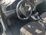 Hyundai Elantra 2019 года за 7 500 000 тг. в Актобе – фото 5
