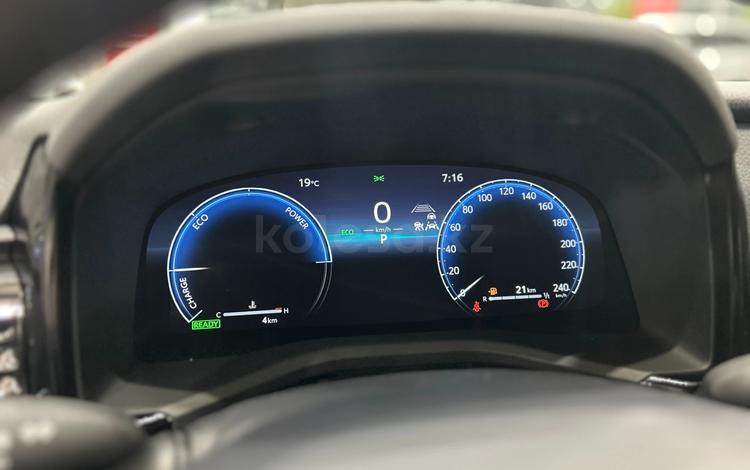 Toyota Camry Luxe eCVT — миниатюра 4