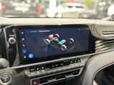 Toyota Camry Luxe eCVT 2025 года за 24 190 000 тг. в Алматы – фото 5