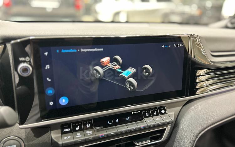 Toyota Camry Luxe eCVT — миниатюра 5