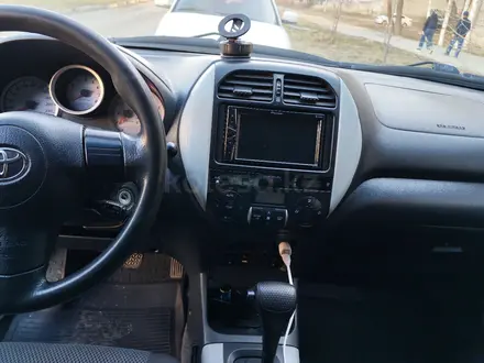 Toyota RAV4 2004 года за 6 100 000 тг. в Усть-Каменогорск – фото 15