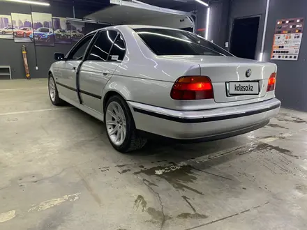 BMW 523 1996 года за 2 500 000 тг. в Алматы – фото 6