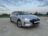 Hyundai Elantra 2020 года за 9 300 000 тг. в Актобе